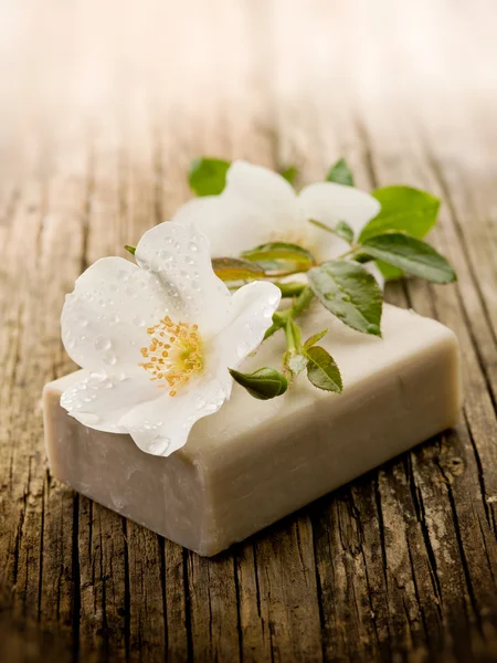 Natural flower soap — Stock Photo, Image