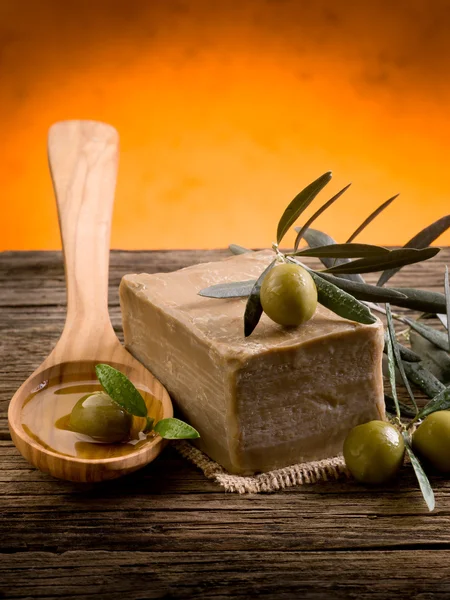 Ręcznie robione mydło z oliwy z oliwek — Zdjęcie stockowe