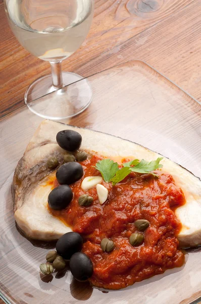 Schwertfisch alla messinese typisch italienisches Rezept — Stockfoto
