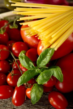 Ingredients for italian tomato pasta sauce clipart