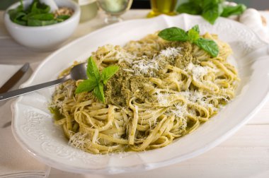 İtalyan pesto makarna