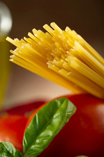 Ingredients for italian tomato pasta sauce — Stock Photo, Image