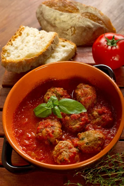 Vlees ballen met tomaten saus — Stockfoto