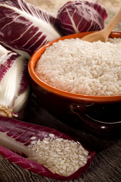 Raw rice anch chicory — Stock Photo, Image