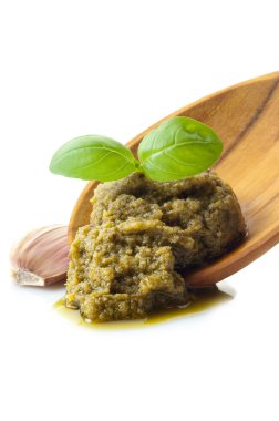 İtalyan pesto sos