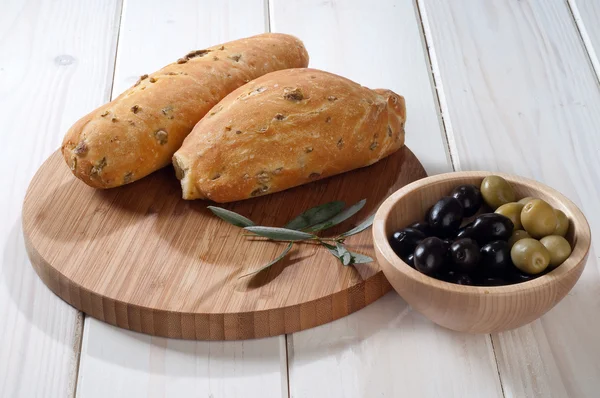 Bread with olives — Stock Photo, Image