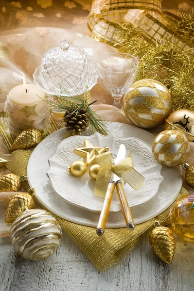 Gold xmas table with decorations — Stock Photo, Image