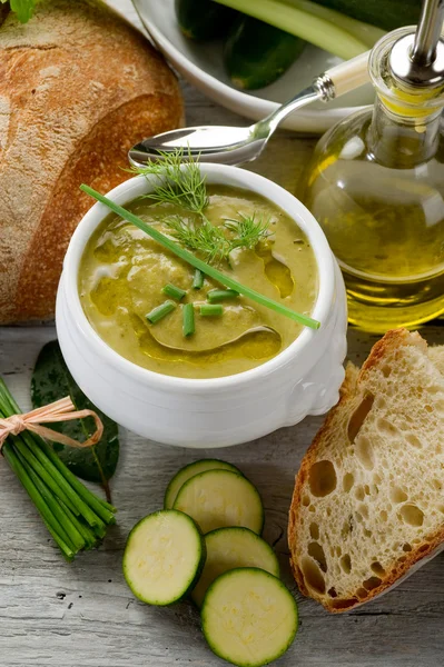 Zucchinis-Suppe — Stockfoto