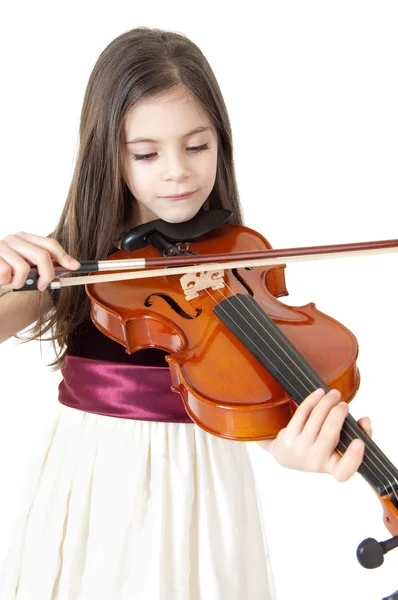 Маленька дівчинка грає на скрипці — стокове фото