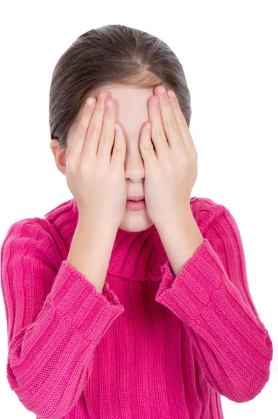 Young little girl covering eyes — Stock Photo, Image