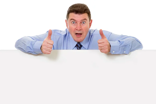 Mann mit Plakatwand auf weißem Hintergrund — Stockfoto