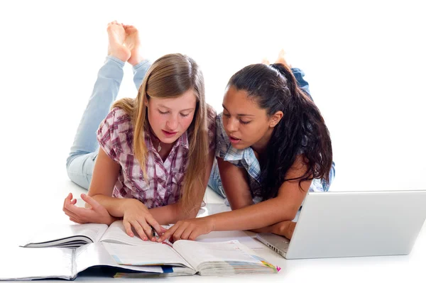 Teens study with laptop — Stock Photo, Image