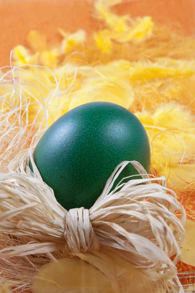 Huevo de Pascua verde — Foto de Stock