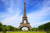 Eiffelova věž, symbol Paříže