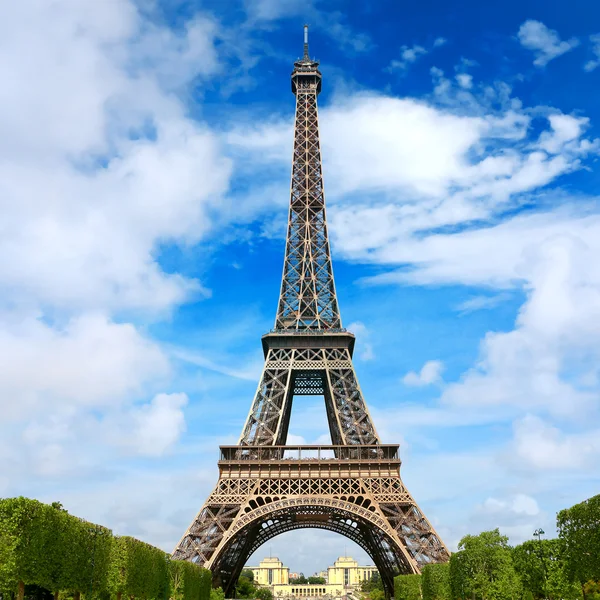 Paris'te kule — Stok fotoğraf