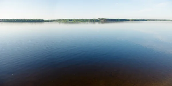 Озеро — стоковое фото