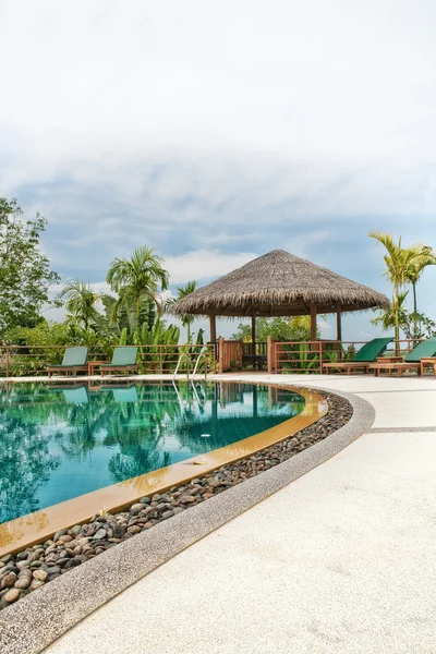 Tropic pooltropic zwembad — Stockfoto