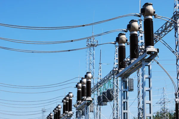 Elektrische Kraftübertragung — Stockfoto