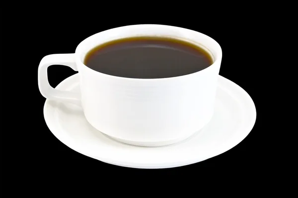 Taza de café en blanco sobre fondo negro — Foto de Stock
