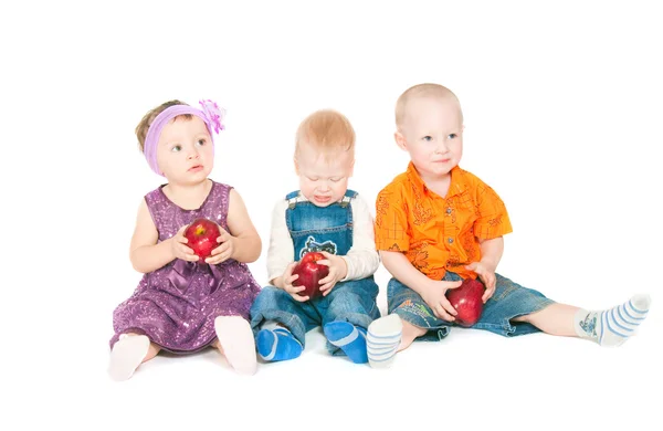 Bambini con mele — Foto Stock