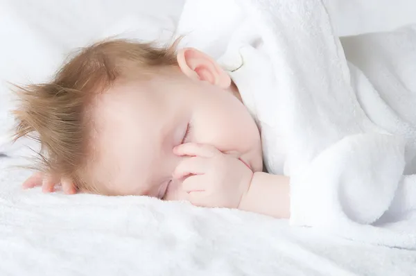 Das schlafende Kind — Stockfoto
