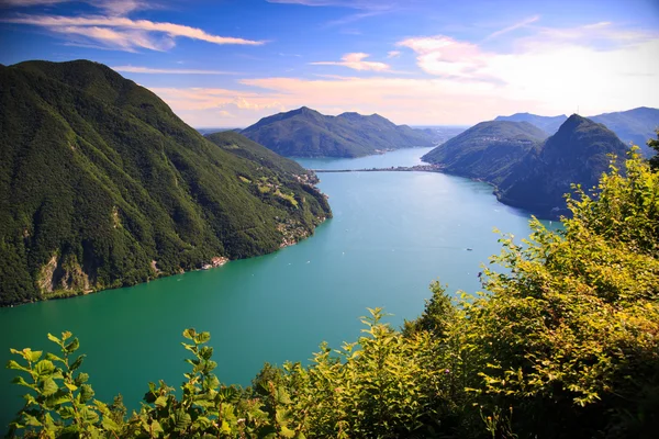 Výhled na jezero Lugano — Stock fotografie