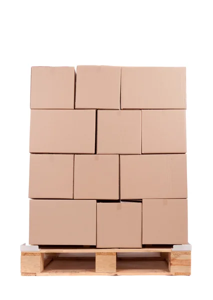 Kartonów na palecie drewnianej — Zdjęcie stockowe