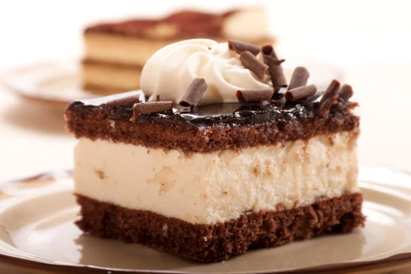 Kawałek tortu krem czekoladowy — Zdjęcie stockowe