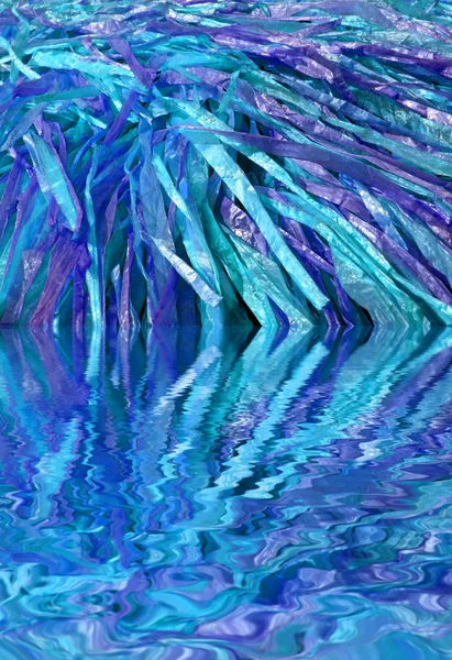 Fondo de carnaval azul abstracto reflejado en el agua . — Foto de Stock