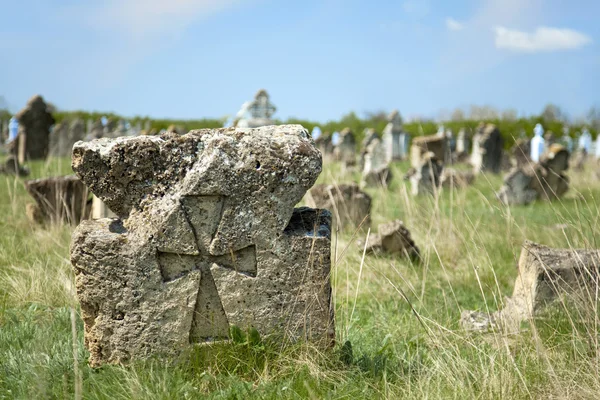 Alte orthodoxe Gräber aus dem 19. Jahrhundert — Stockfoto