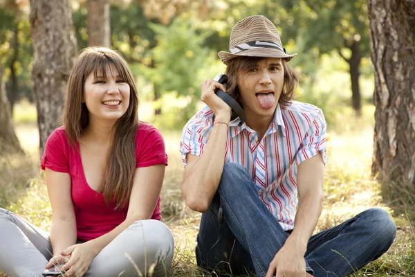 Young couple at outdoors — Stock Photo, Image