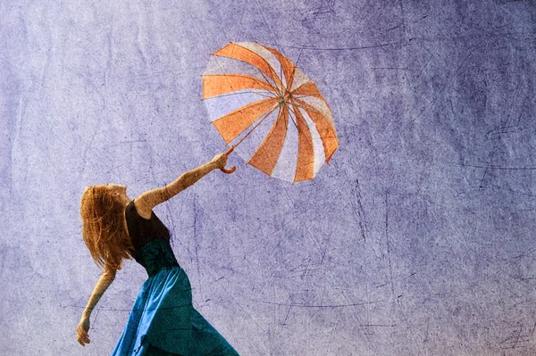 Redhead girl with umbrella. — Stock Photo, Image