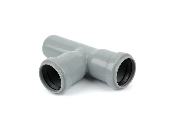 Accesorios de tee de PVC utilizados en sistemas de distribución de agua — Foto de Stock