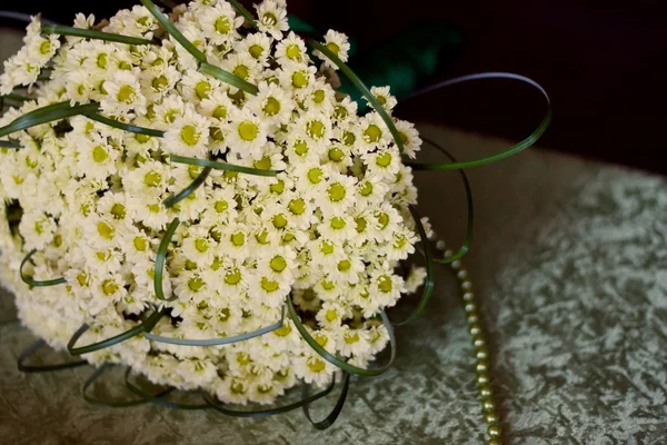 Bouquet da sposa di margherite — Foto Stock