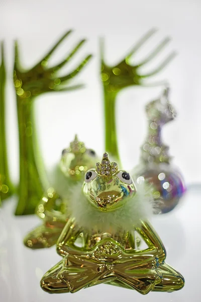 Bir kurbağa parlak heykelciği — Stok fotoğraf