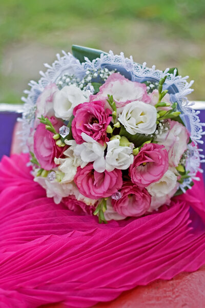 Bridal bouquet of pink and white flowers