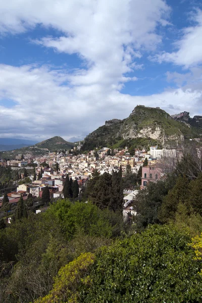 Taormina ciudad en Sicilia Italia — Foto de Stock
