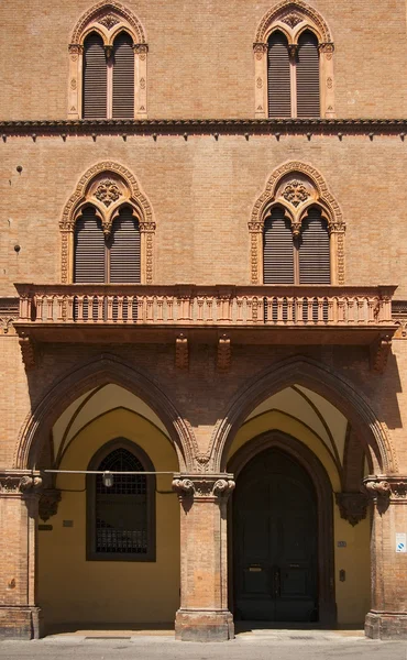 Gothic palace in Bologna — Stock Photo, Image