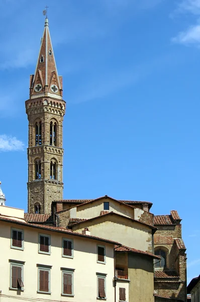 Wieża kościoła badia Fiorentina w firenze Florencja — Zdjęcie stockowe