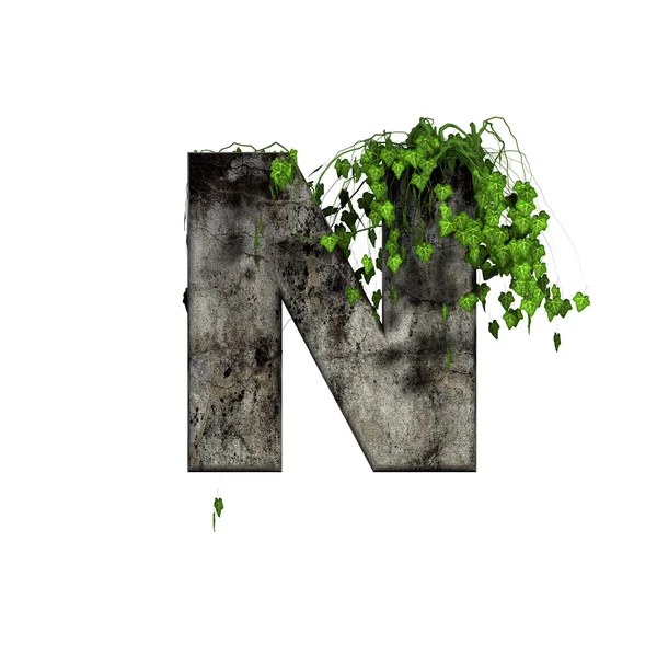 3d taş mektup - n üzerinde yeşil sarmaşık — Stok fotoğraf