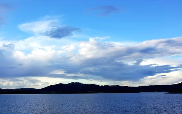 Monsaraz and alqueva lake. — Stock Photo, Image