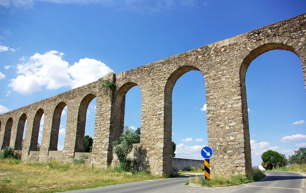 Acquedotto Evora, a sud del Portogallo . — Foto Stock