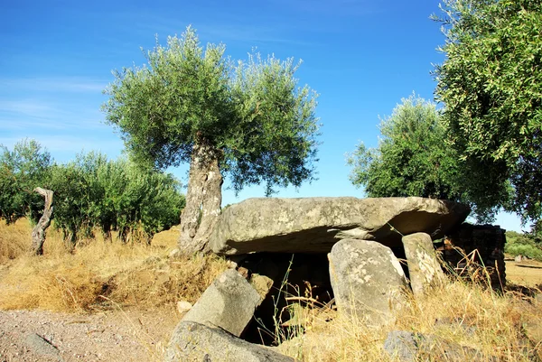 Monumento megalítico cerca de Monsaraz, Portugal . —  Fotos de Stock