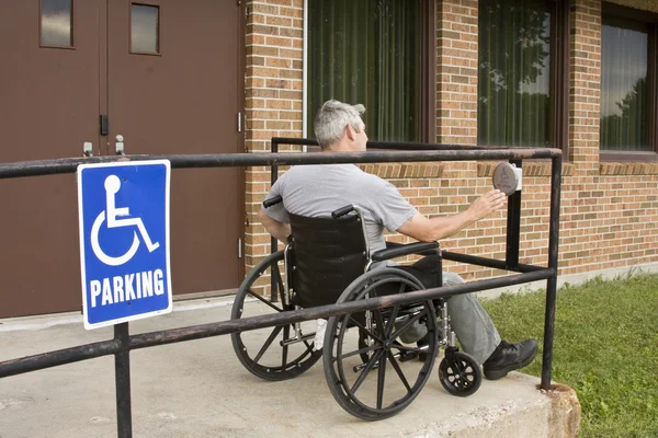 Elektroniska handikappade ingången — Stockfoto