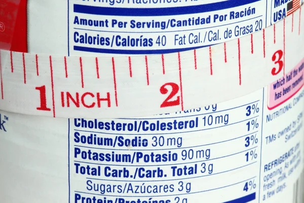 Ruban à mesurer sur étiquette mayonaise — Photo