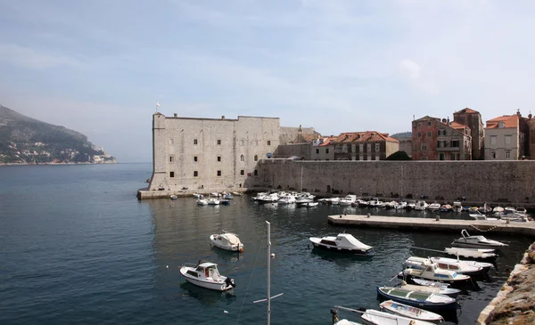 Porto di Dubrovnik e centro storico — Foto Stock