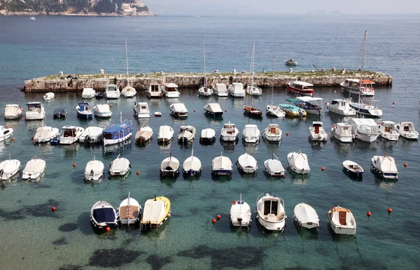 Barche nel porto di Dubrovnik — Foto Stock