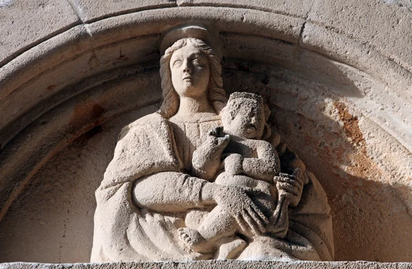 Jomfru Maria med baby Jesus - Stock-foto
