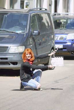 Film clapper tutan kız