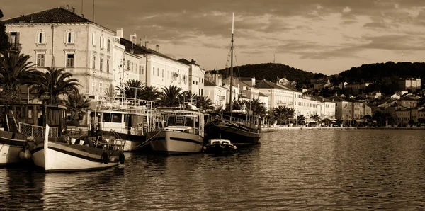 Porto de Losinj afinado — Fotografia de Stock